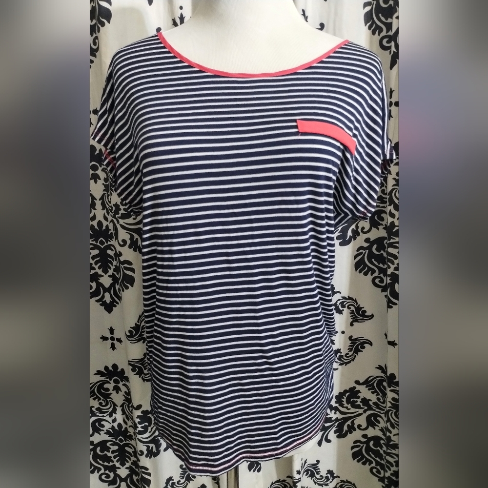 Robin K. Top blouse blue & white stripes with red accents. Like new, size M